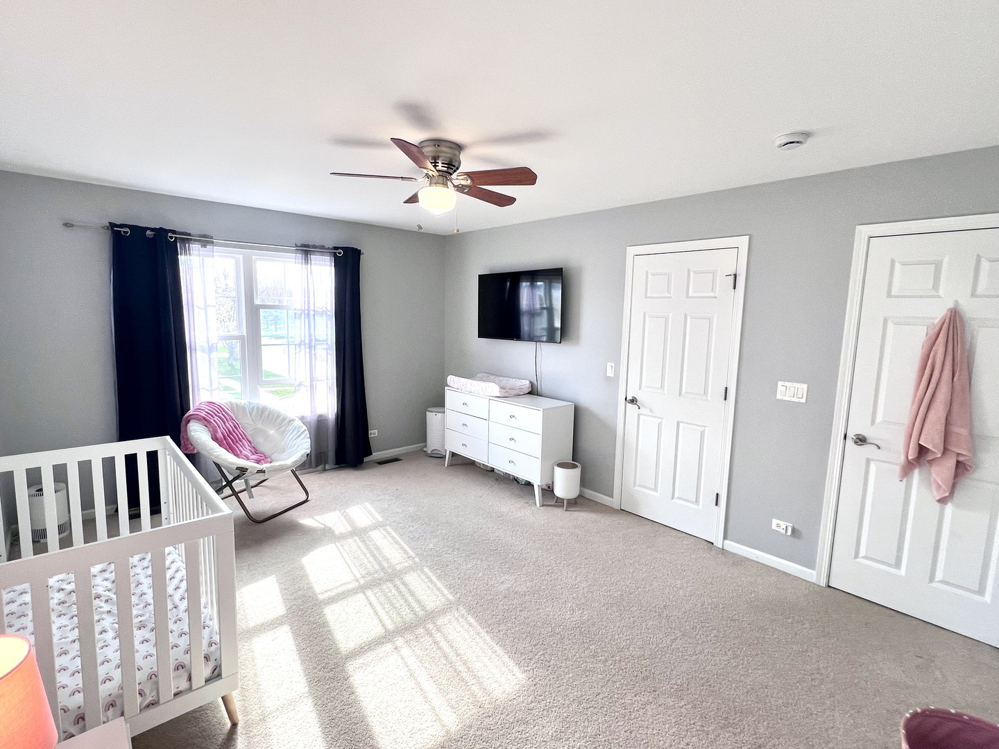 407 Post Oak Circle West Chicago, IL 60185 - Photo 14 of 23 a bedroom with furniture and a window