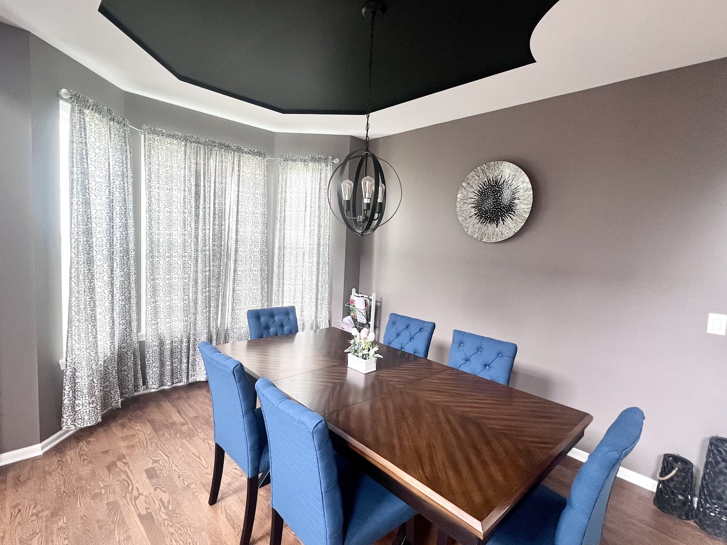 407 Post Oak Circle West Chicago, IL 60185 - Photo 5 of 23 a view of a dining room with furniture window and wooden floor