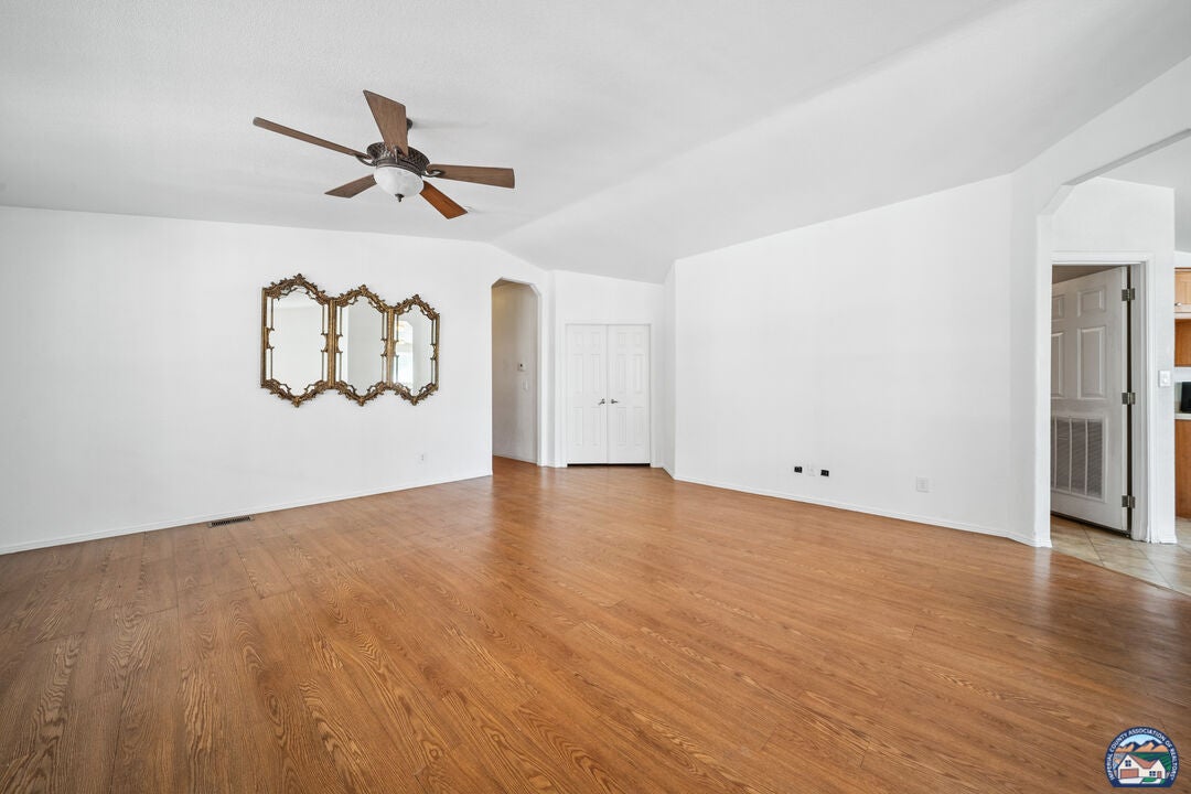 1601 Drew Road, Unit 65 El Centro, CA 92243 - Photo 9 of 37 Gallery Image 9