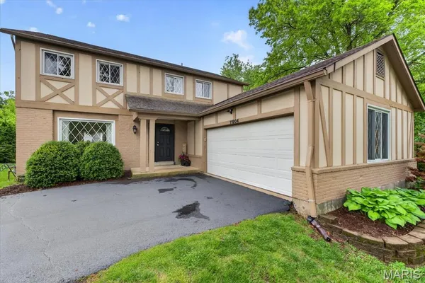 $770,000 | 11904 Mattox Court, St. Louis, MO 63131