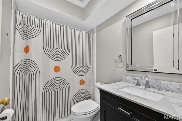 $770,000 | 11904 Mattox Court, St. Louis, MO 63131