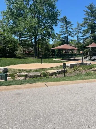 $770,000 | 11904 Mattox Court, St. Louis, MO 63131