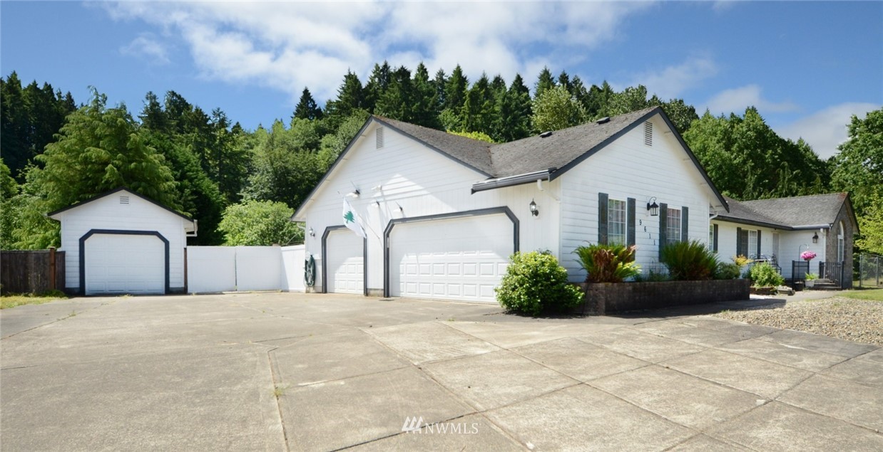 9611 185th Avenue Southwest Rochester, WA 98579 - Photo 1 of 39