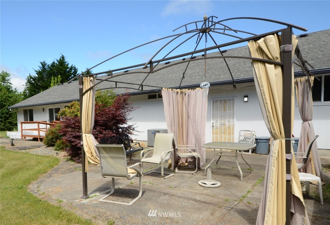 9611 185th Avenue Southwest Rochester, WA 98579 - Photo 17 of 39