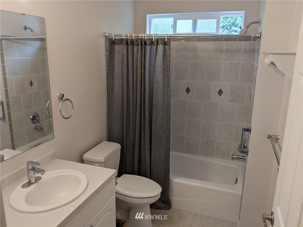 9611 185th Avenue Southwest Rochester, WA 98579 - Photo 31 of 39