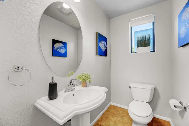 $779,000 | 1220 66th Street, Emeryville, CA 94608