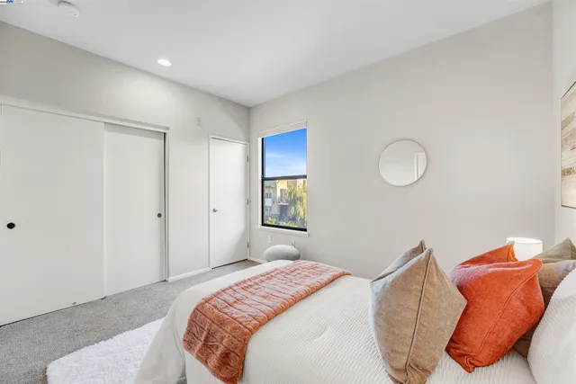 $779,000 | 1220 66th Street, Emeryville, CA 94608