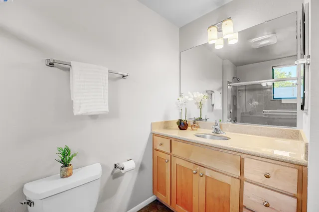 $779,000 | 1220 66th Street, Emeryville, CA 94608