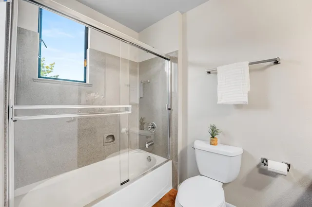 $779,000 | 1220 66th Street, Emeryville, CA 94608