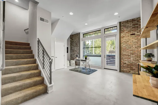 $779,000 | 1220 66th Street, Emeryville, CA 94608