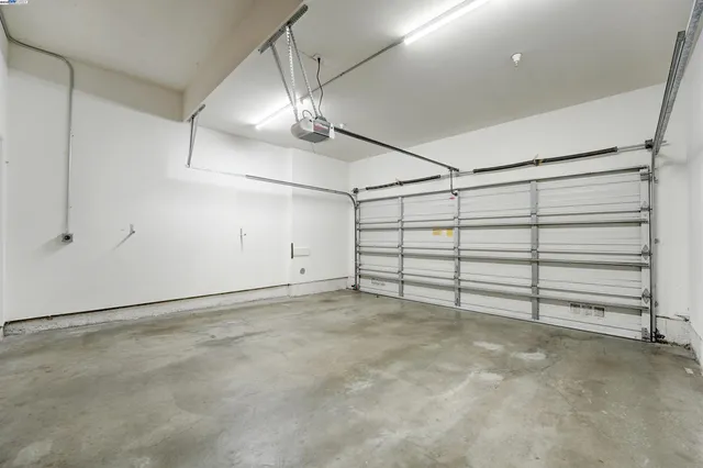 $779,000 | 1220 66th Street, Emeryville, CA 94608