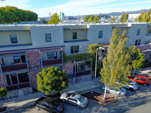 $779,000 | 1220 66th Street, Emeryville, CA 94608