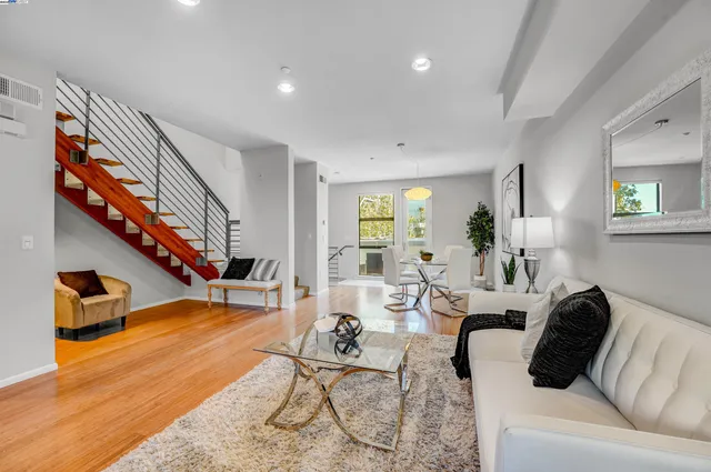 $779,000 | 1220 66th Street, Emeryville, CA 94608