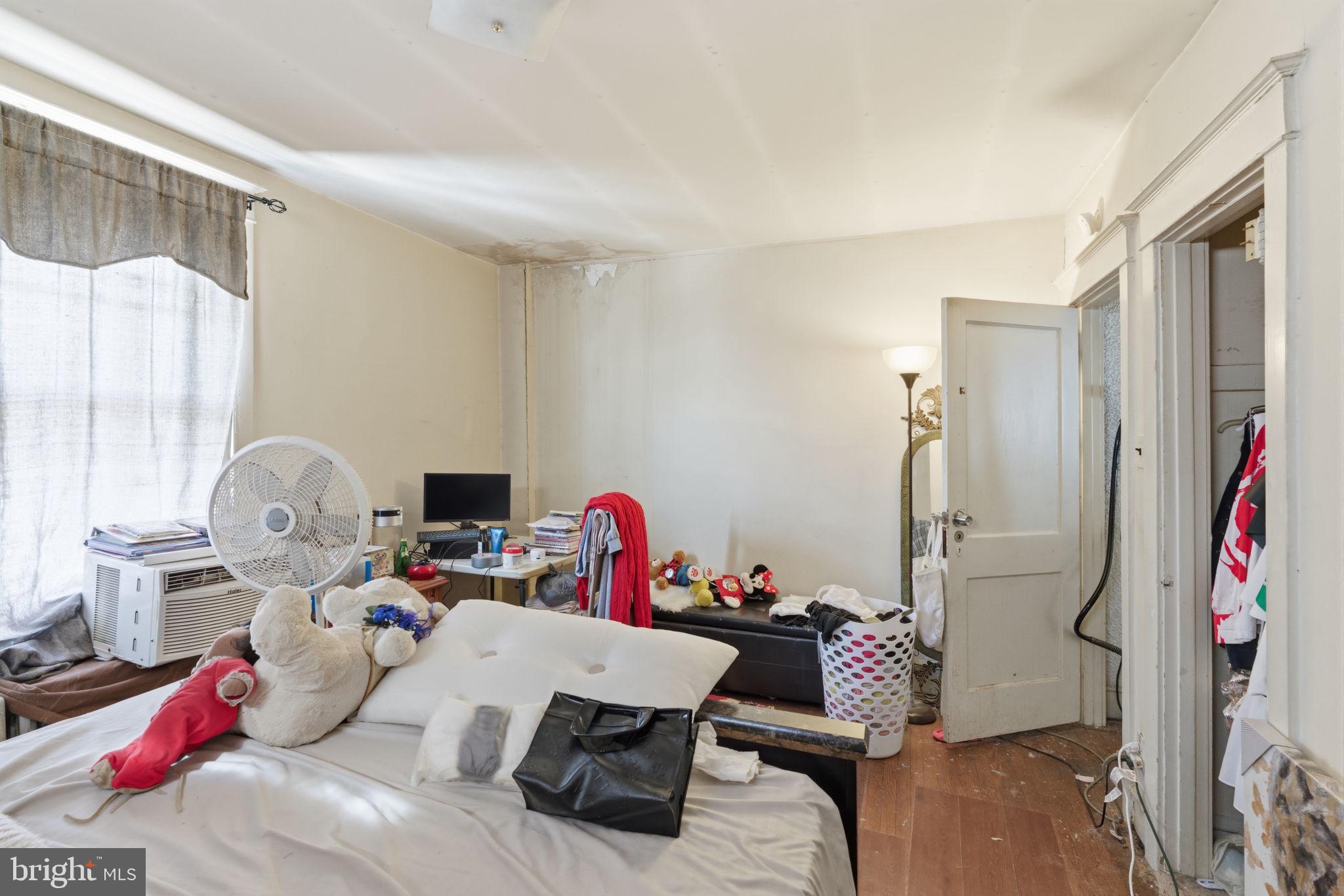 734 Bullock Avenue Lansdowne, PA 19050 - Photo 13 of 23 Bedroom 1