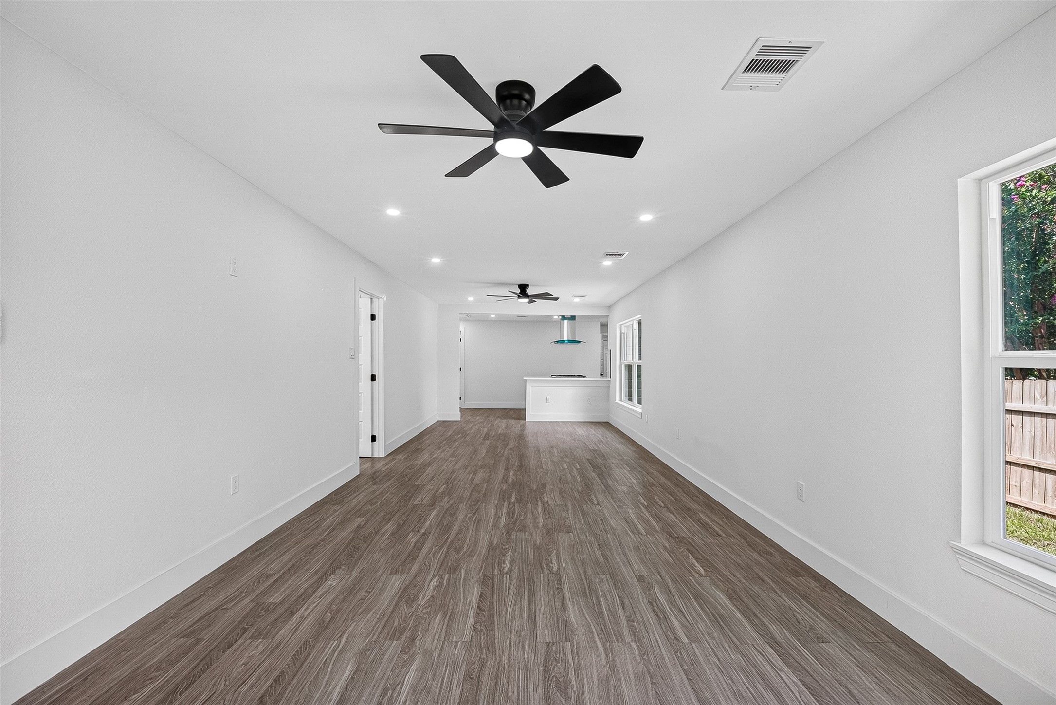 106 South 9th Street Highlands, TX 77562 - Photo 11 of 50