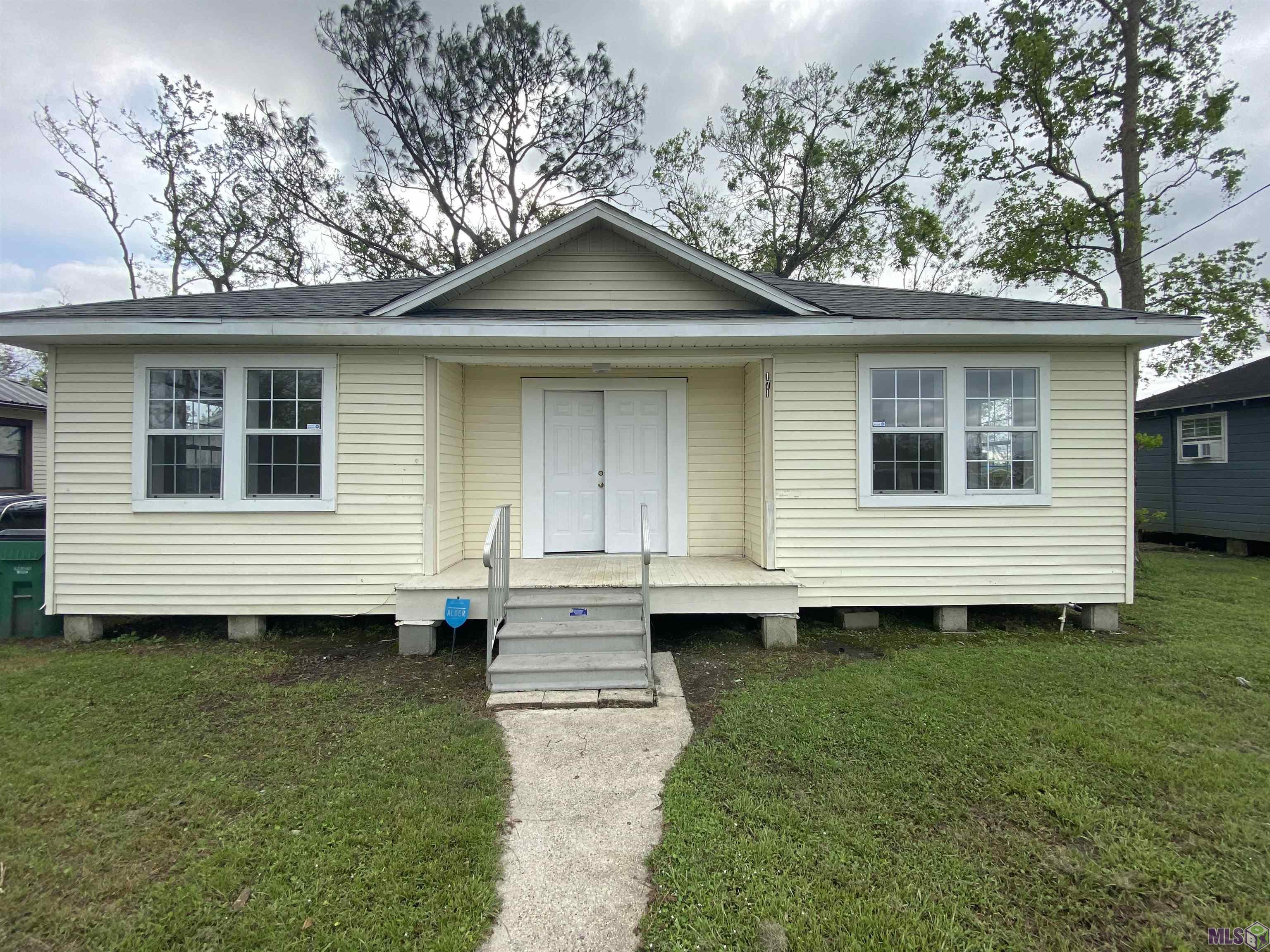 171 St Patrick Street Raceland, LA 70394 - Photo 1 of 11