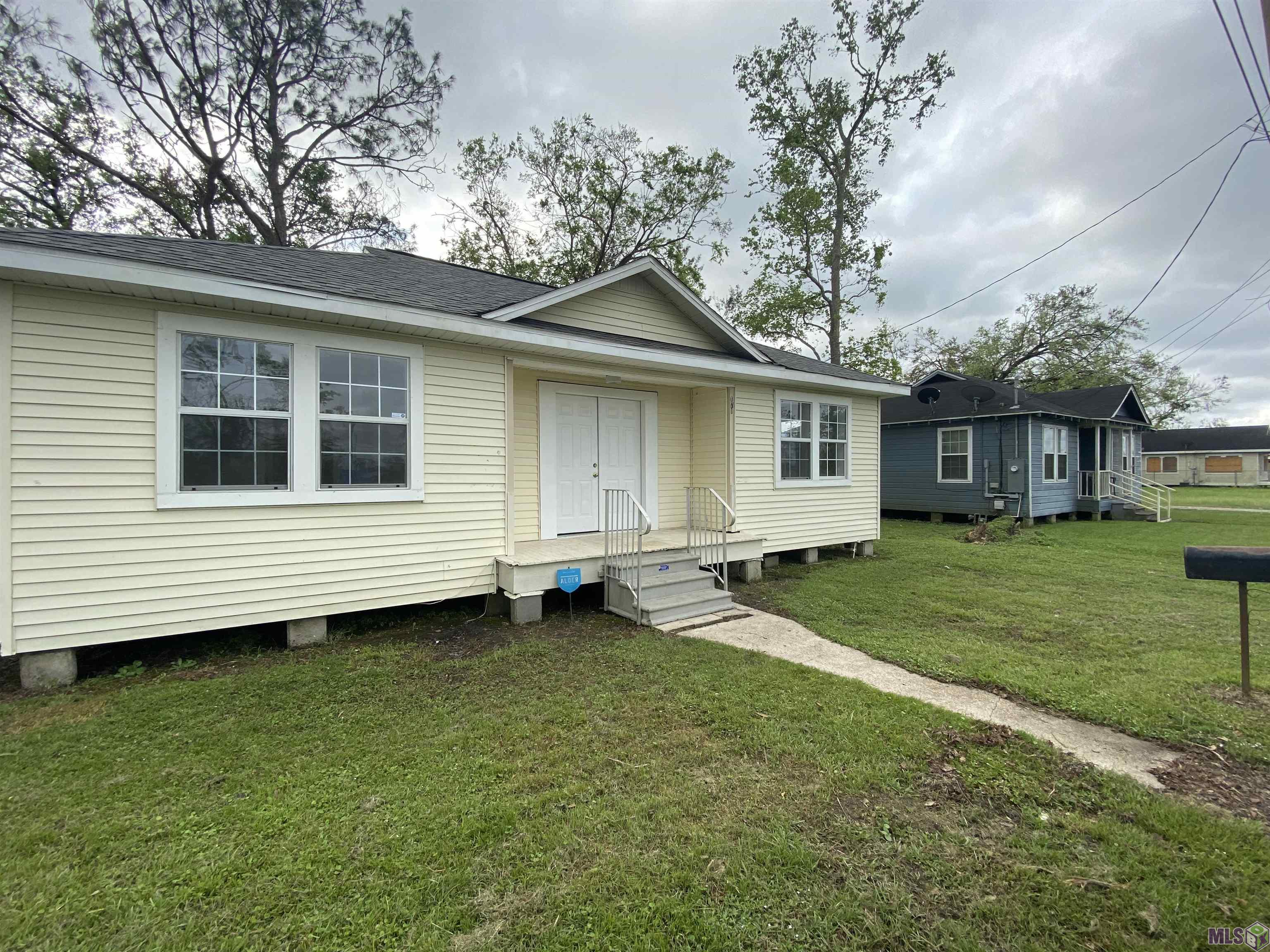 171 St Patrick Street Raceland, LA 70394 - Photo 2 of 11