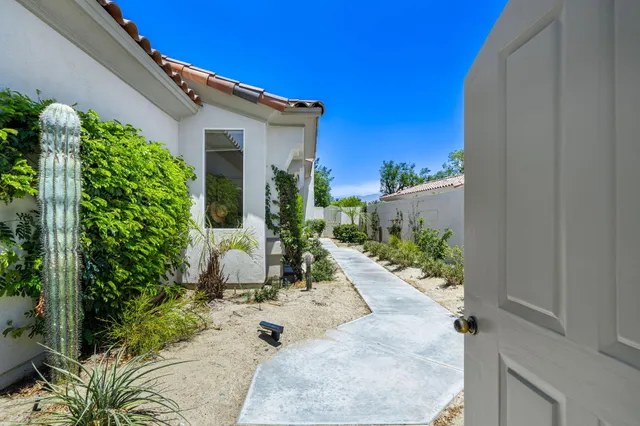 $795,000 | 786 Red Arrow Trail, Palm Desert, CA 92211