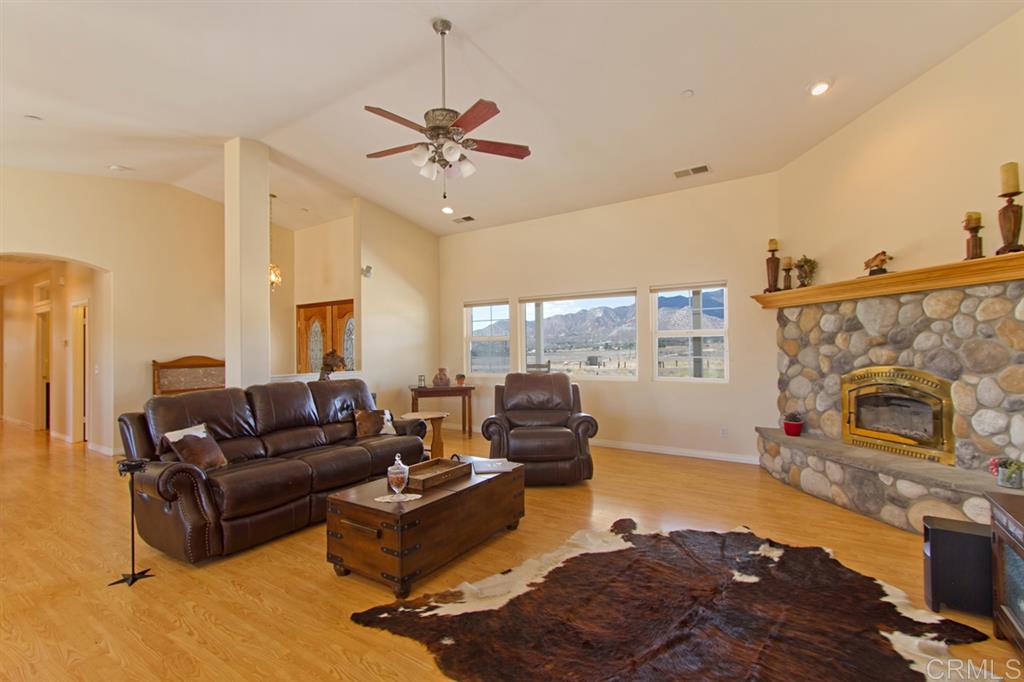 37443 Montezuma Valley Road Ranchita, CA 92066 - Photo 7 of 25