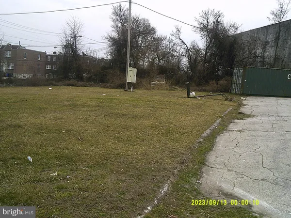 a view of a outdoor space