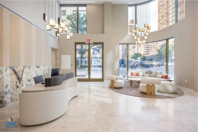 $2,000,000 | 250 East 25th Street, Unit 9A | Kips Bay