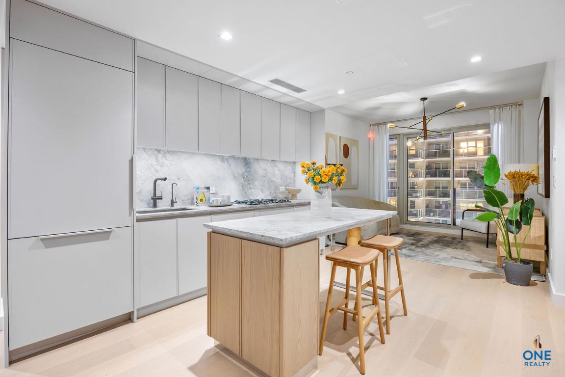 250 East 25th Street, Unit 9A Manhattan, NY 10010 - Photo 3 of 24