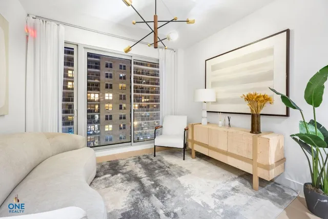 $2,000,000 | 250 East 25th Street, Unit 9A | Kips Bay
