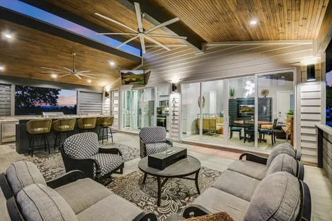 $1,398,000 | 501 Cave Springs Road, Wimberley, TX 78676