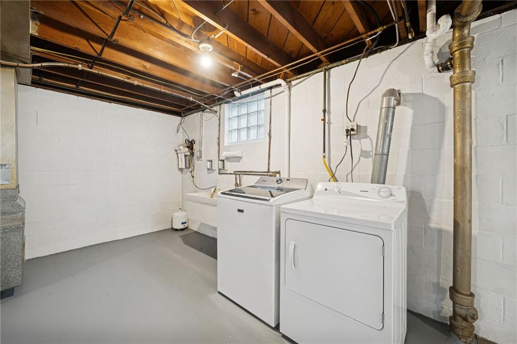 253 Stewart Street Elizabeth, PA 15037 - Photo 18 of 23 a utility room with dryer and washer