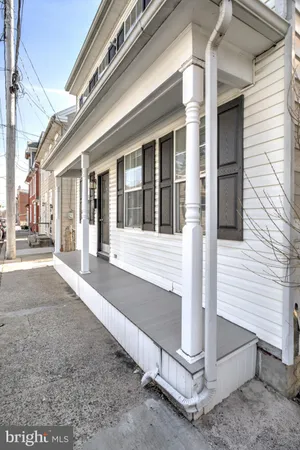 $1,900 | 21 West Gramby Street, Manheim, PA 17545