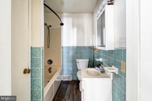 $1,900 | 21 West Gramby Street, Manheim, PA 17545