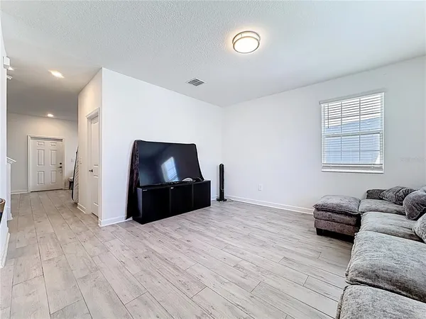 $2,400 | 3077 Ella Way, St. Cloud, FL 34771