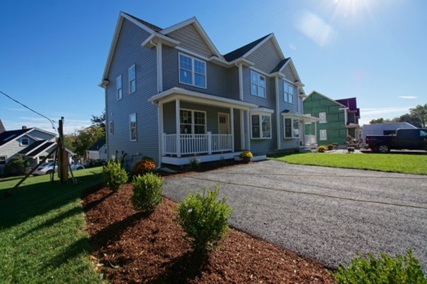 9-11 Birch Brook Road, Unit A West Roxbury, MA 02132 - Photo 26 of 29 Gallery Image 26