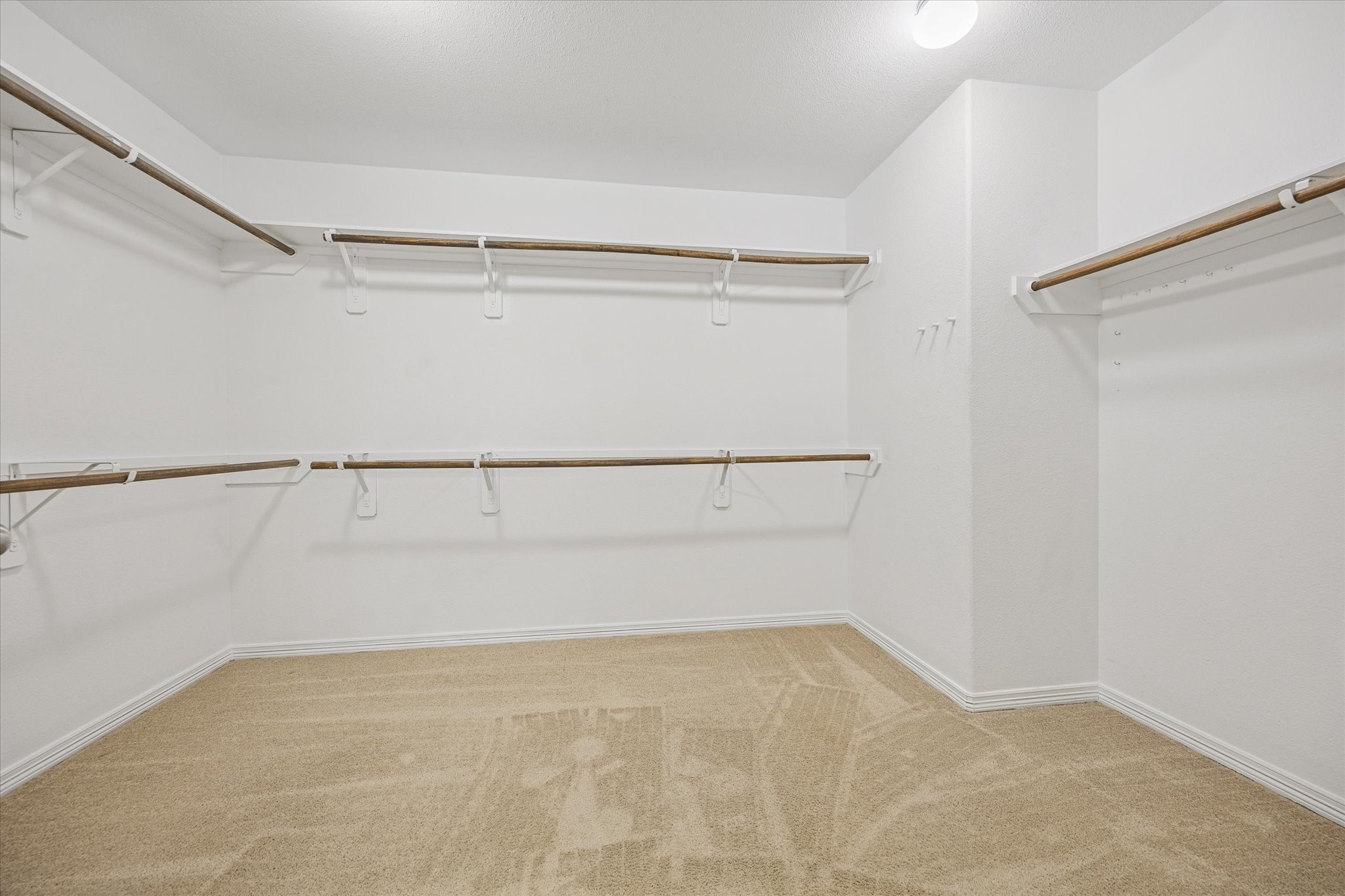 1113 Peden Street, Unit B Houston, TX 77006 - Photo 14 of 19 a view of an empty walk in closet
