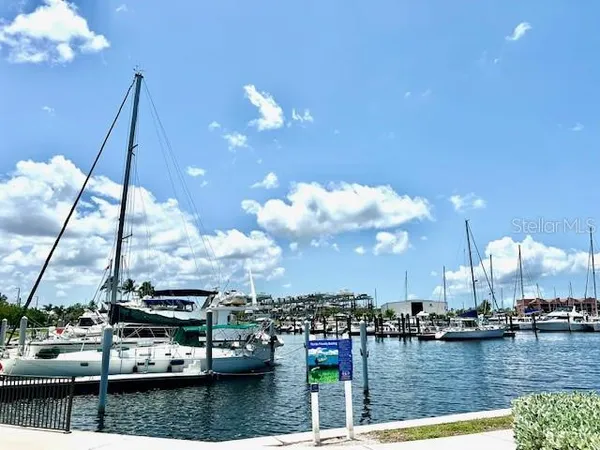 $1,850 | 2060 Matecumbe Key Road, Unit 2102, Punta Gorda, FL 33955