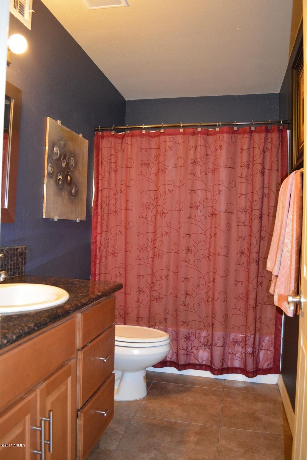 5401 East Thomas Road, Unit 1032 Phoenix, AZ 85018 - Photo 19 of 34 Bathroom View 1
