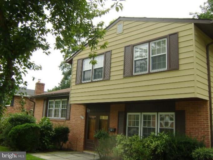 1011 Breezewick Road Towson, MD 21286 - Photo 2 of 18 Exterior #2