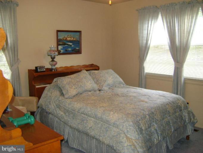 1011 Breezewick Road Towson, MD 21286 - Photo 18 of 18 Bedroom #3