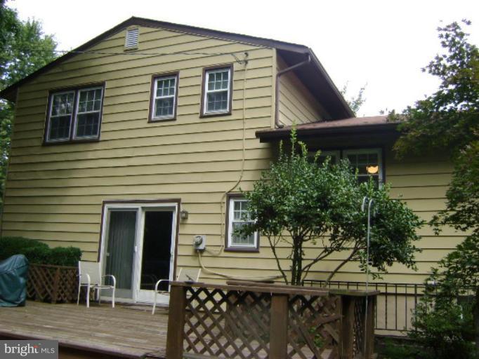 1011 Breezewick Road Towson, MD 21286 - Photo 3 of 18 Exterior (Rear)