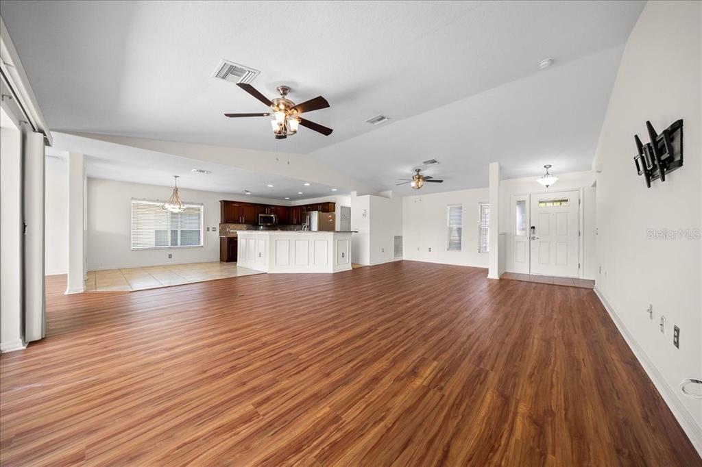 15813 Southwest 16th Avenue Road Ocala, FL 34473 - Photo 7 of 47