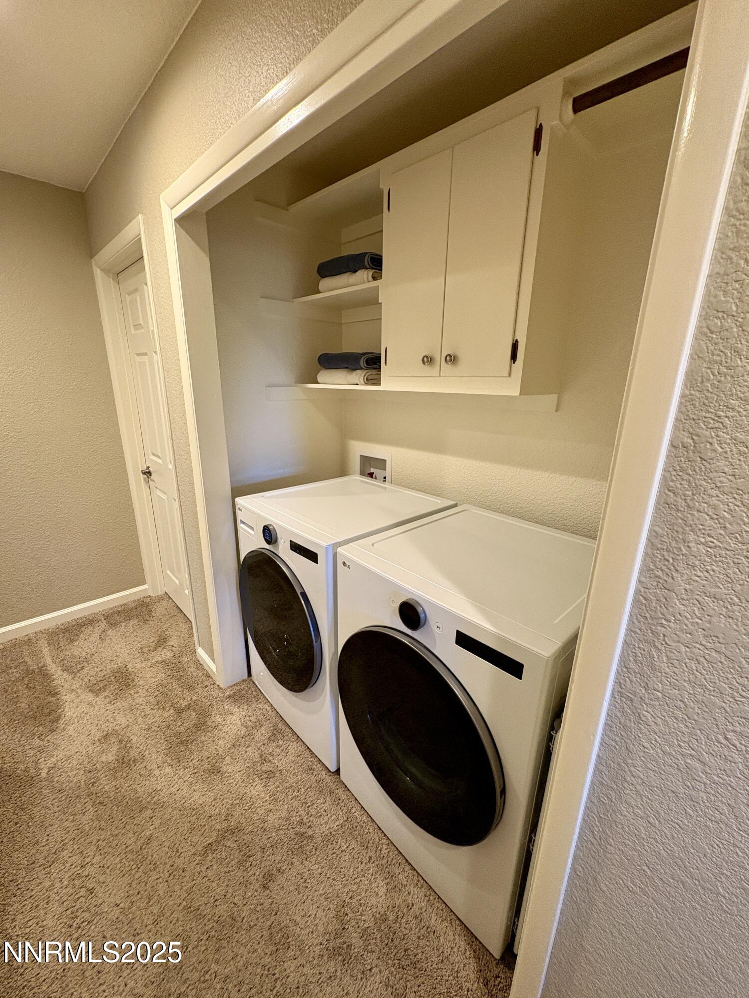 2000 Royal Drive Reno, NV 89503 - Photo 23 of 33 a utility room with dryer and washer
