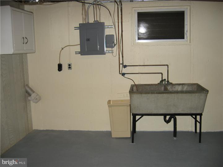 48 Locust Avenue Springfield, PA 19064 - Photo 20 of 21 Laundry Room