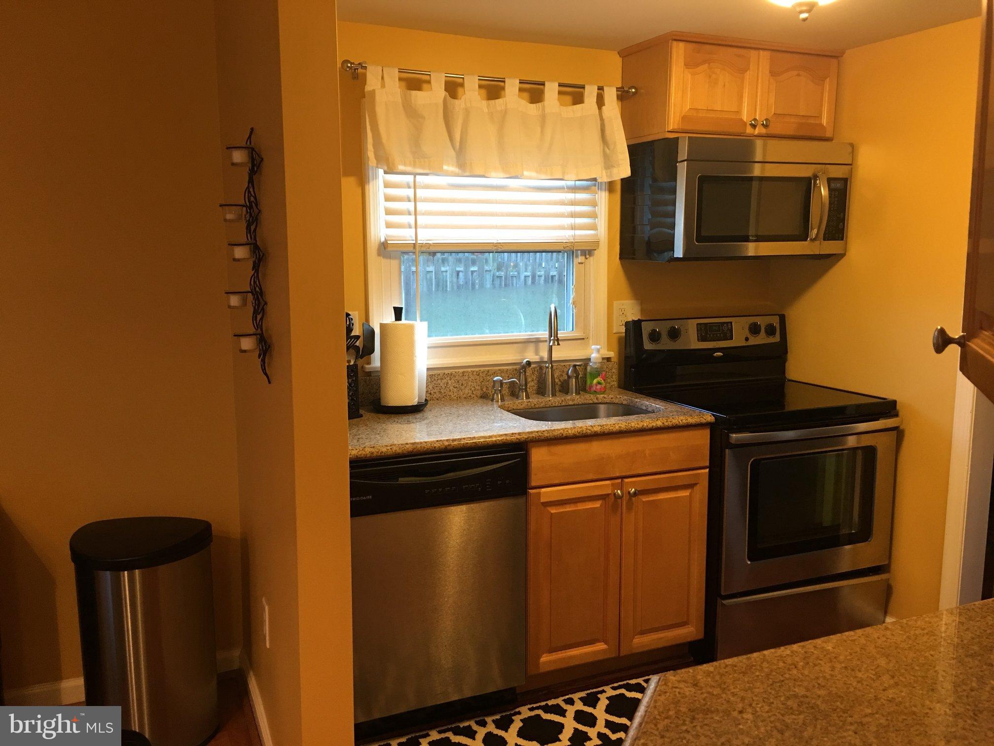 139 Dunlap Road Pasadena, MD 21122 - Photo 3 of 14 Kitchen