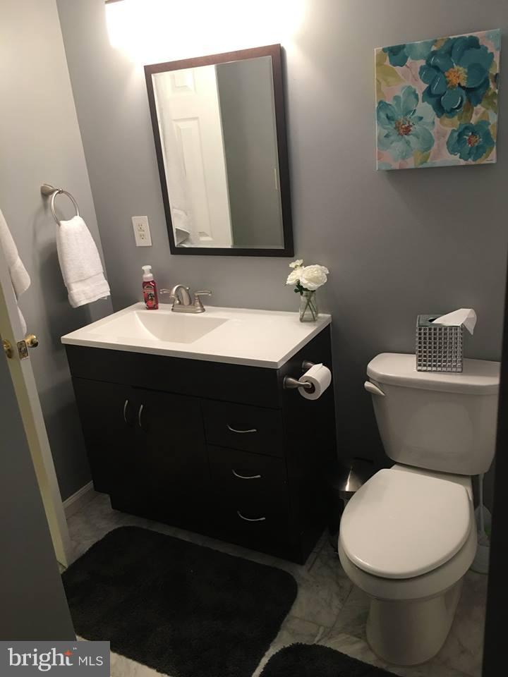 139 Dunlap Road Pasadena, MD 21122 - Photo 9 of 14 Bath (Master)