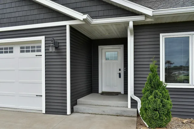 $550,000 | 1160 21st Street, Wabasha, MN 55981