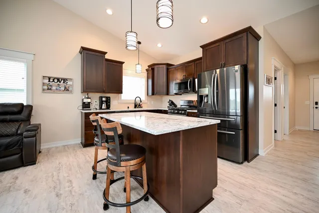 $550,000 | 1160 21st Street, Wabasha, MN 55981