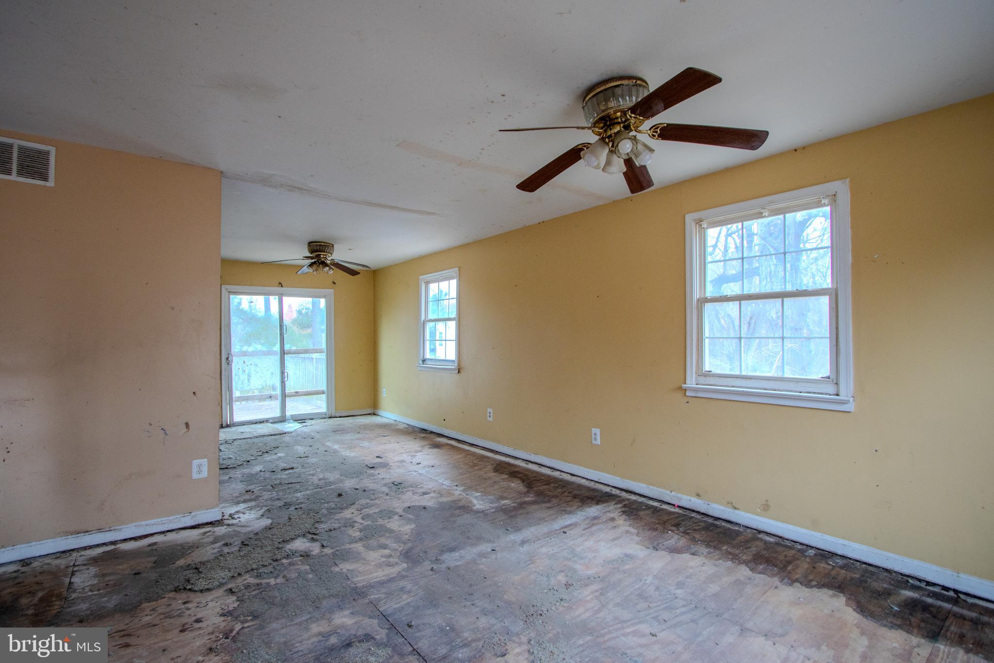 12707 Duckettown Road Laurel, MD 20708 - Photo 7 of 21 a view of empty room with window