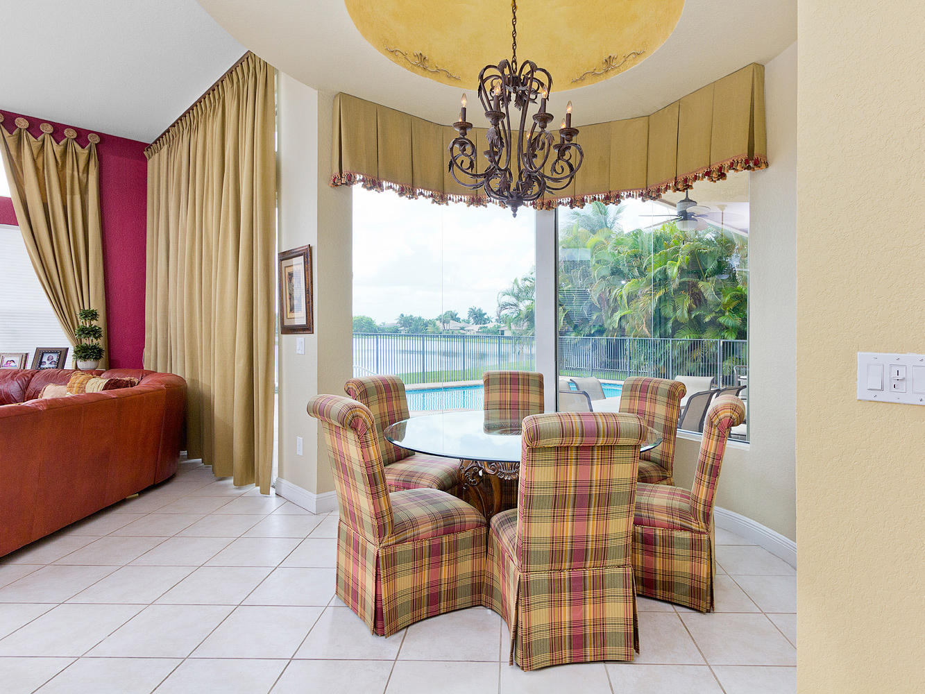19252 Natures View Court Boca Raton, FL 33498 - Photo 16 of 36 14_BreakfastTable