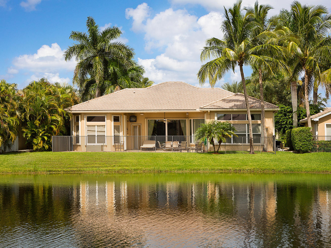 19252 Natures View Court Boca Raton, FL 33498 - Photo 34 of 36 03_BackExteriorLake
