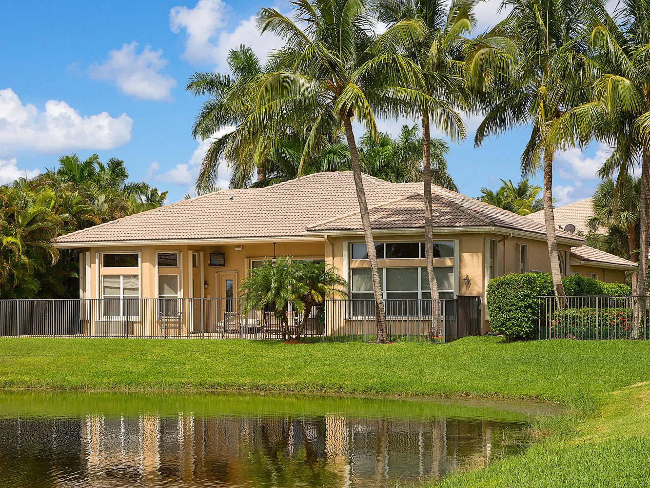 19252 Natures View Court Boca Raton, FL 33498 - Photo 35 of 36 02_BackExteriorLake2
